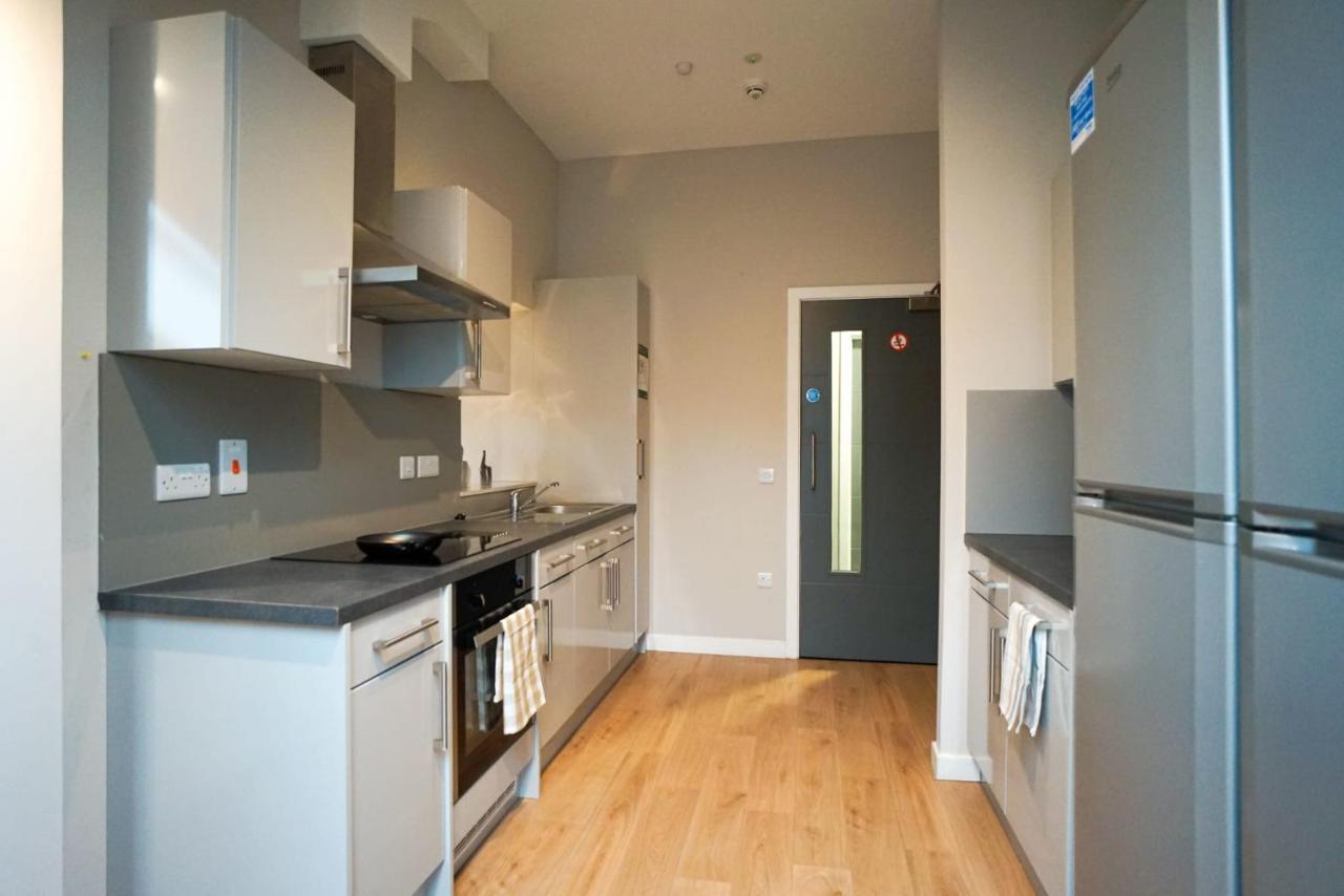 1 Bedroom Apartments, Studios And Ensuite Bedrooms With Shared Kitchen At Centro House In Stirling Exteriér fotografie