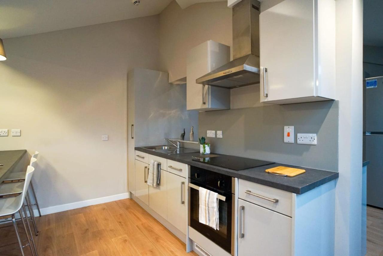 1 Bedroom Apartments, Studios And Ensuite Bedrooms With Shared Kitchen At Centro House In Stirling Exteriér fotografie
